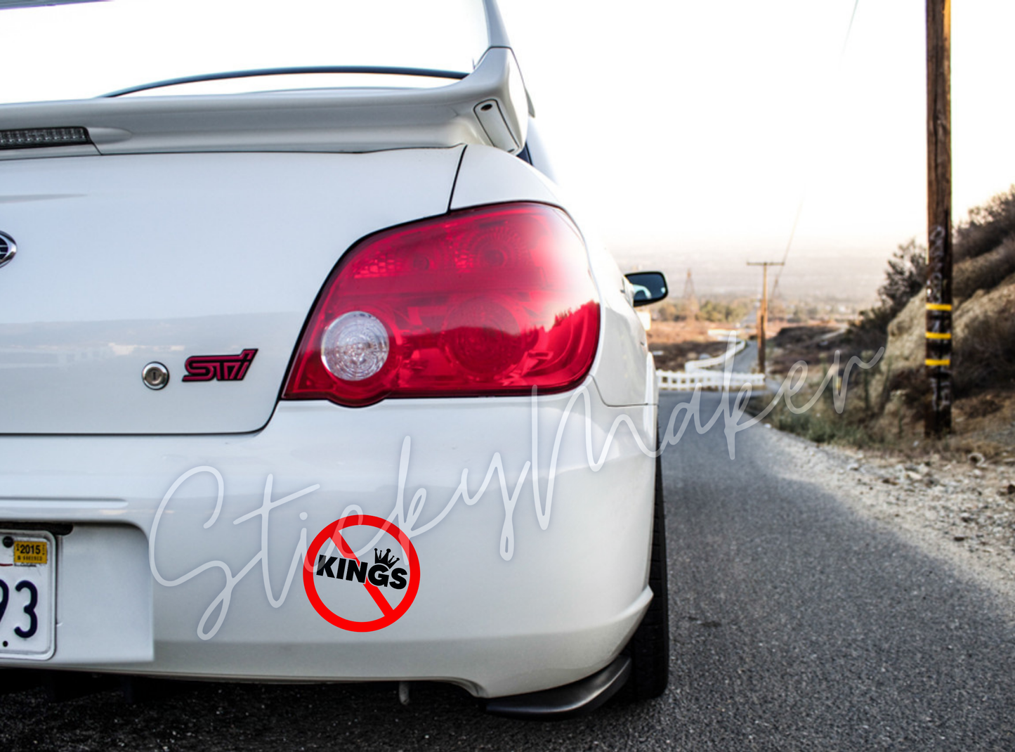 No Kings Vinyl Decal – Anti-Trump Sticker | No Kings Live Here | Weatherproof Bumper Sticker | Sticker Vinyl Decal Anti Trump Donald Trump