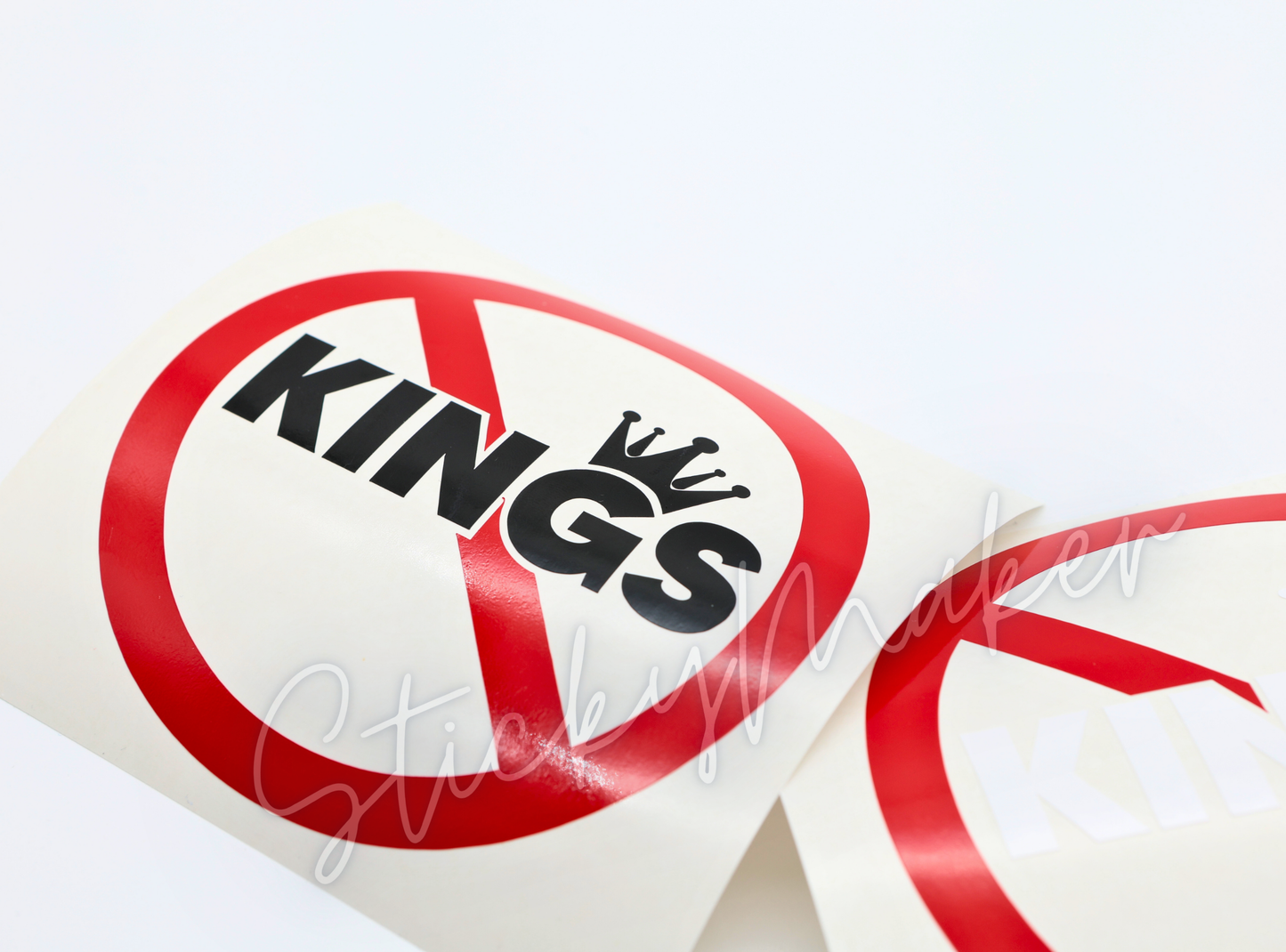 No Kings Vinyl Decal – Anti-Trump Sticker | No Kings Live Here | Weatherproof Bumper Sticker | Sticker Vinyl Decal Anti Trump Donald Trump